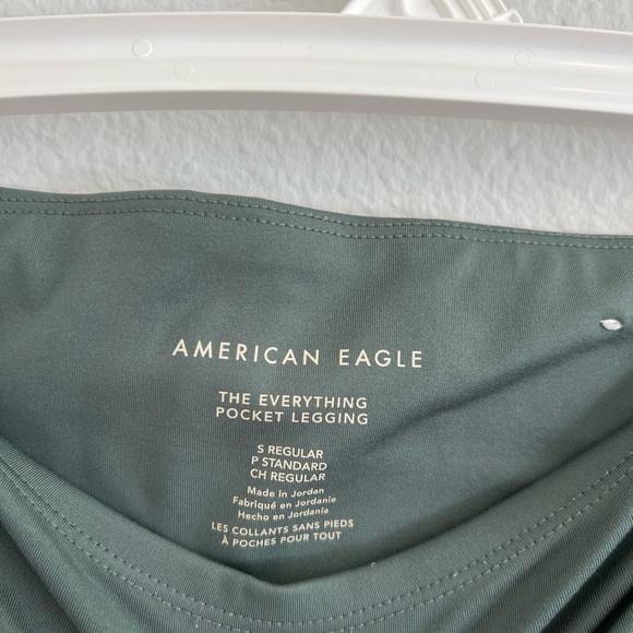 Olive Green Pocket Leggings - Picture 3 of 3